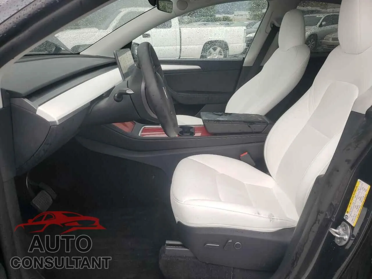 2025 TESLA MODEL Y Damaged VIN 7SAYGAEE1SF232171 – exterior detail