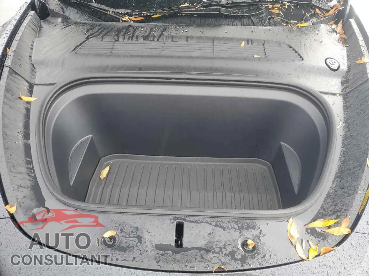 2025 TESLA MODEL Y Damaged VIN 7SAYGAEE1SF232171 – photo 12