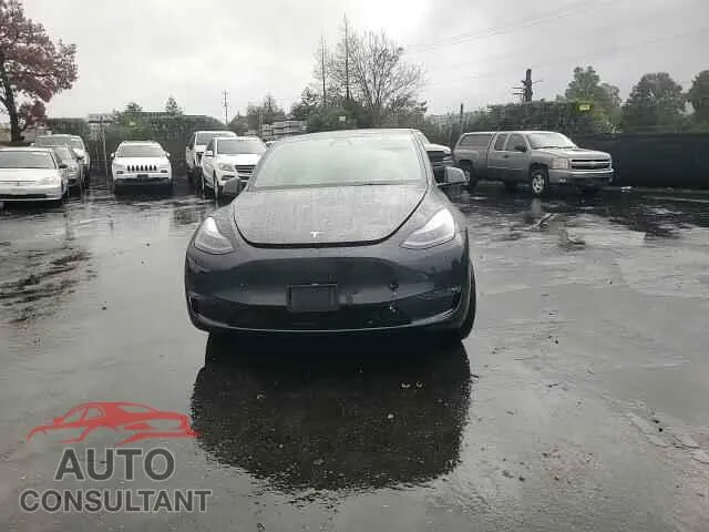 2025 TESLA MODEL Y Damaged VIN 7SAYGAEE1SF232171 – photo 14