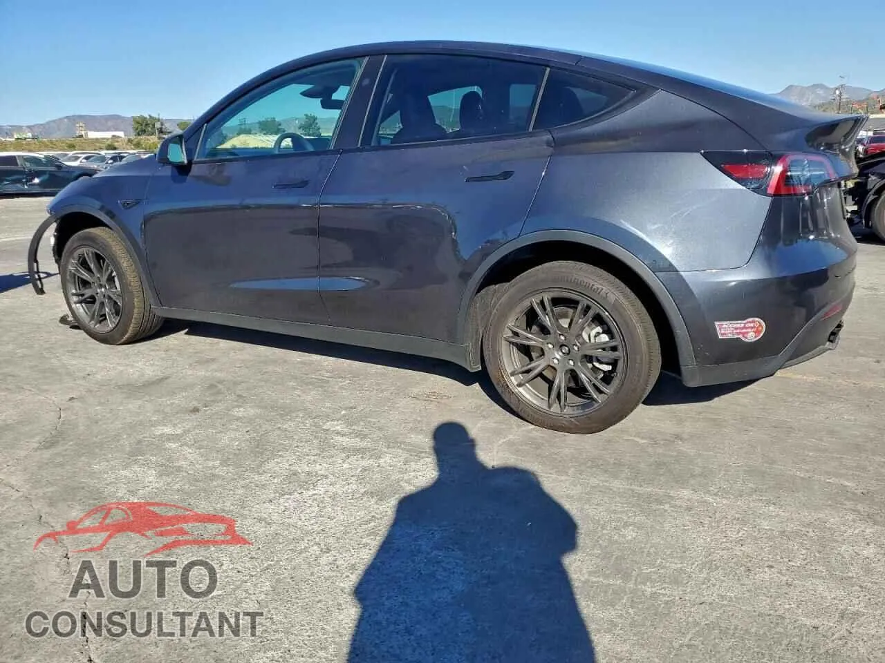 2024 TESLA MODEL Y Damaged VIN 7SAYGDED9RF123346 – rear exterior