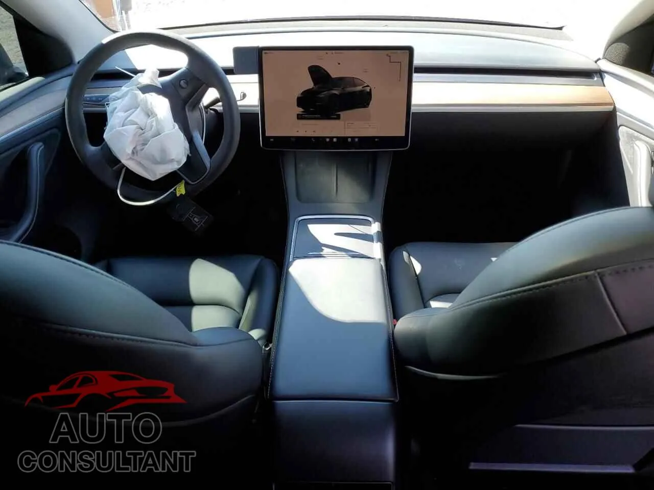 2023 TESLA MODEL Y Damaged VIN 7SAYGDEE0PA176391 – undercarriage