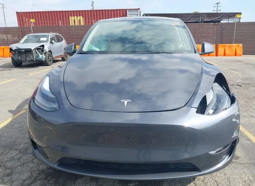 2023 TESLA Model Y Used VIN 7SAYGDEE1PA208653 – photo 14