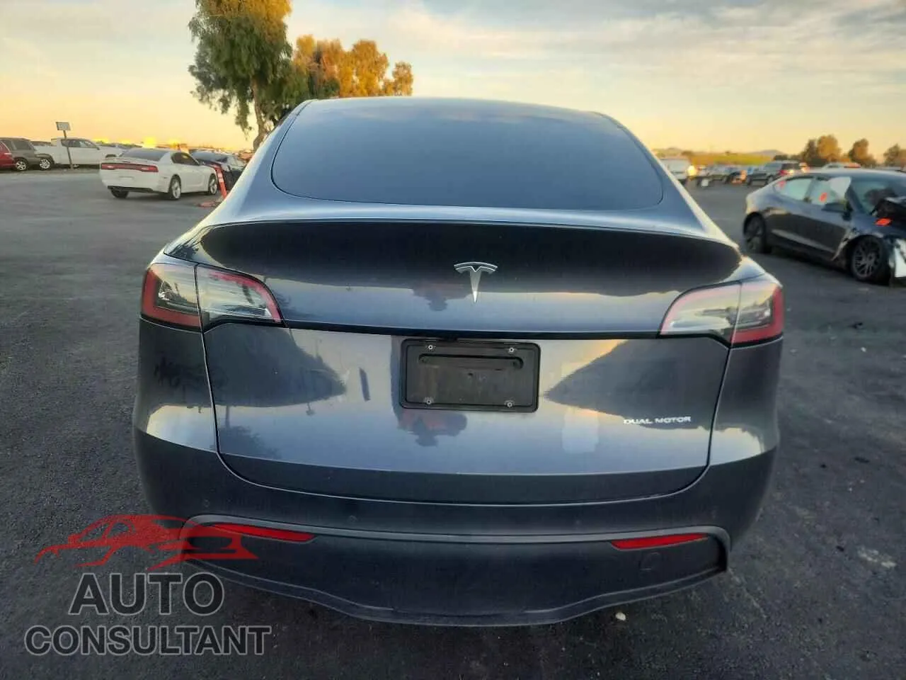 2022 TESLA MODEL Y Damaged VIN 7SAYGDEE3NF314487 – engine bay