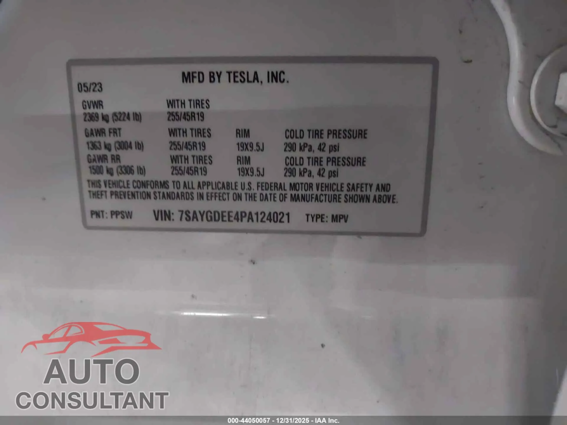 2023 TESLA MODEL Y Damaged VIN 7SAYGDEE4PA124021 – trunk area