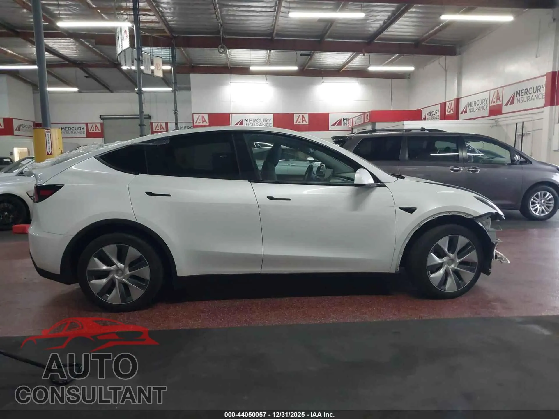 2023 TESLA MODEL Y Damaged VIN 7SAYGDEE4PA124021 – photo 14