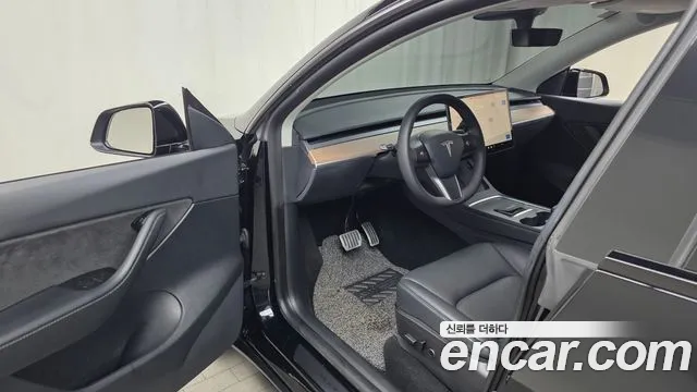 2022 Tesla Model Y Long Range AWD Sold VIN 7SAYGDEE7NF495013 – rear exterior 2022 Tesla Model Y Long Range AWD Sold VIN 7SAYGDEE7NF495013 – rear exterior