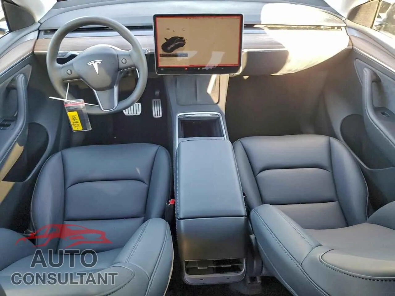 2025 TESLA MODEL Y Damaged VIN 7SAYGDEF1SF259459 – undercarriage