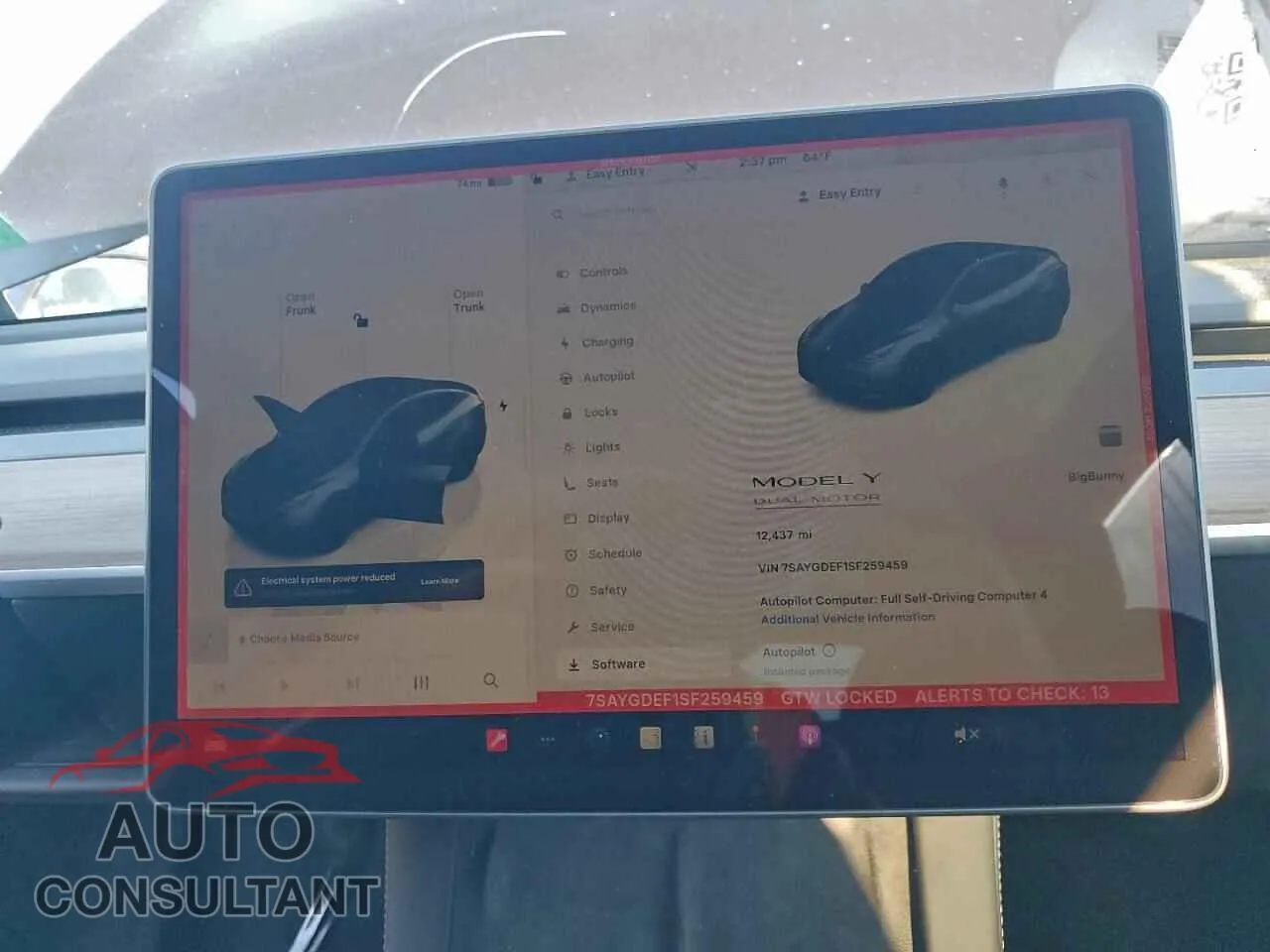 2025 TESLA MODEL Y Damaged VIN 7SAYGDEF1SF259459 – trunk area