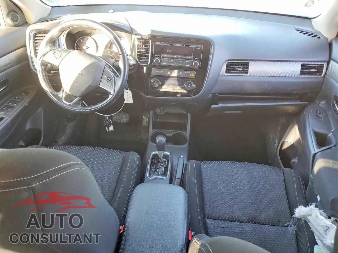 2016 MITSUBISHI OUTLANDER Damaged VIN JA4AD2A33GZ028260 – undercarriage