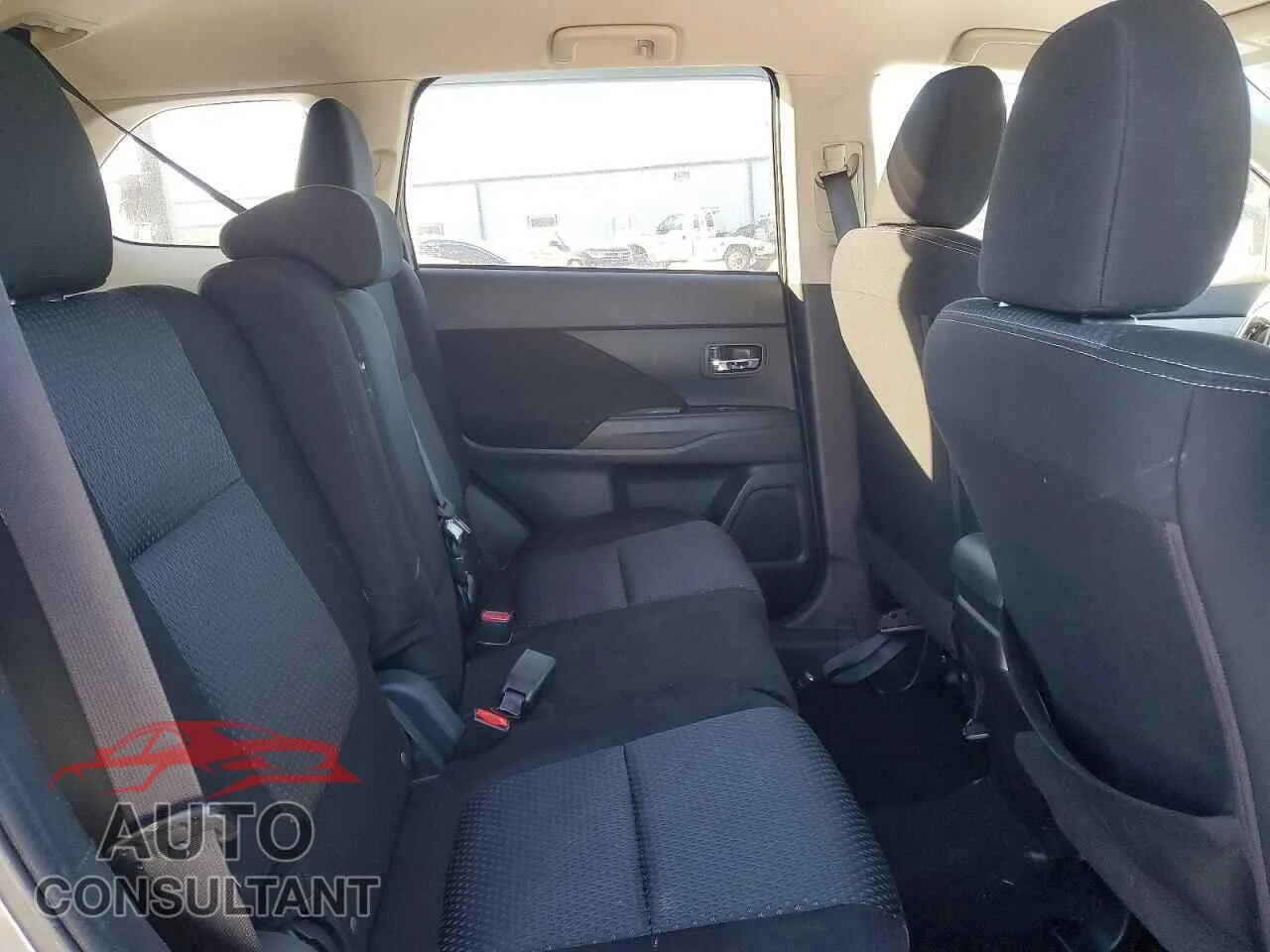 2016 MITSUBISHI OUTLANDER Damaged VIN JA4AD2A33GZ028260 – odometer reading