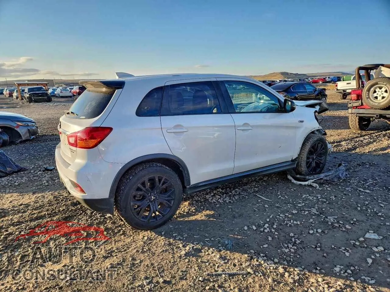 2018 MITSUBISHI OUTLANDER Damaged VIN JA4AR3AU9JZ023331 – side profile