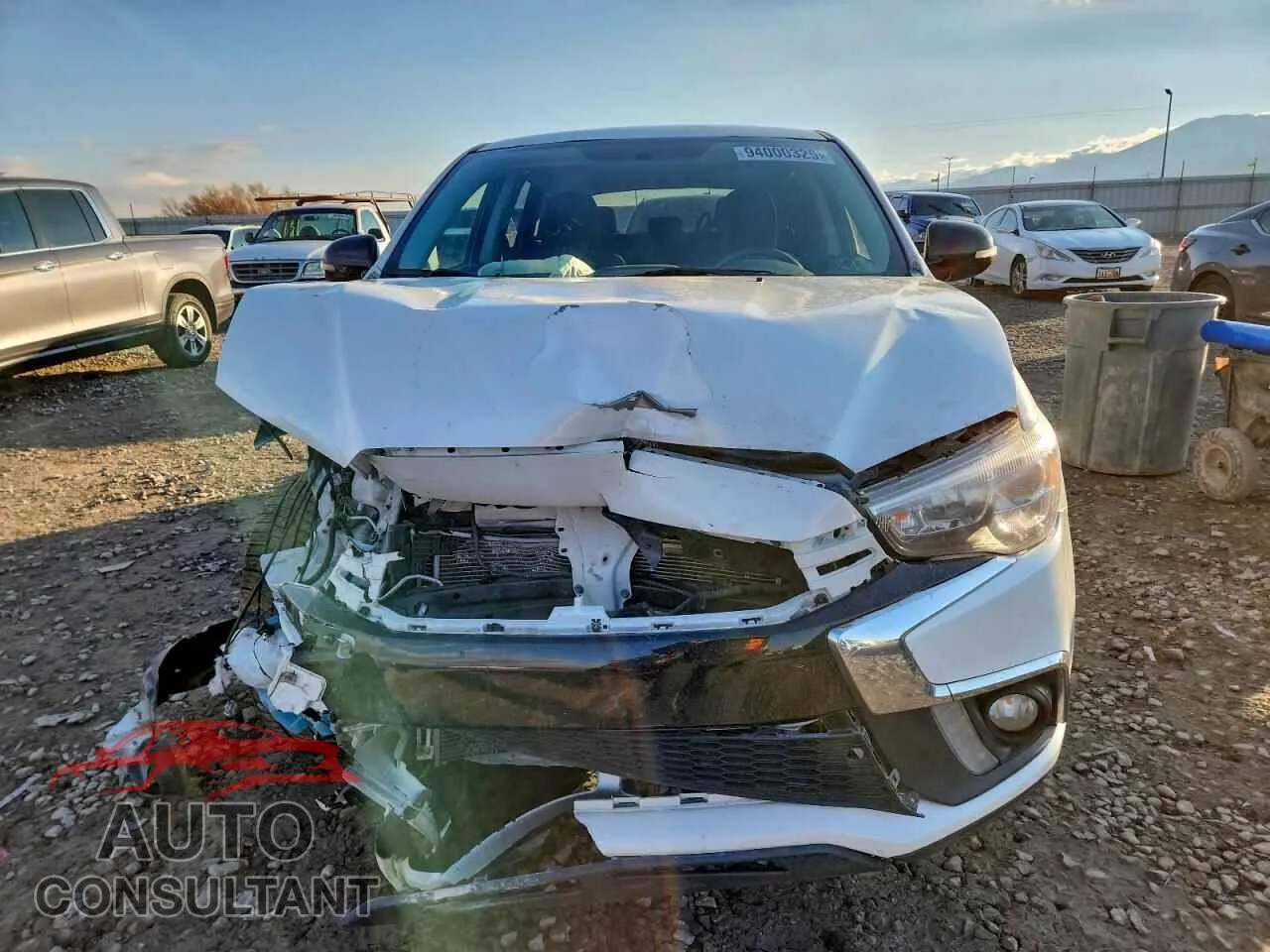 2018 MITSUBISHI OUTLANDER Damaged VIN JA4AR3AU9JZ023331 – interior seats