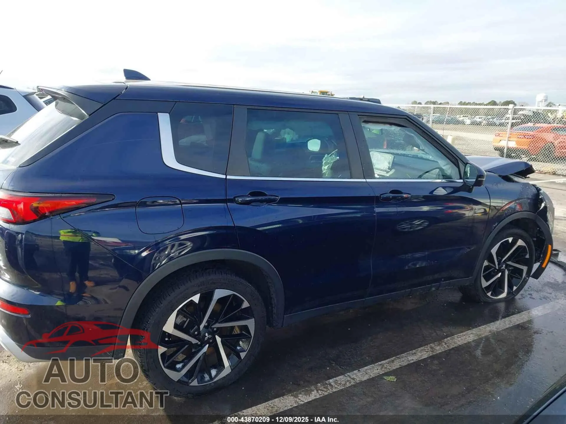 2023 MITSUBISHI OUTLANDER Damaged VIN JA4J4UA82PZ026670 – photo 13 2023 MITSUBISHI OUTLANDER Damaged VIN JA4J4UA82PZ026670 – photo 13
