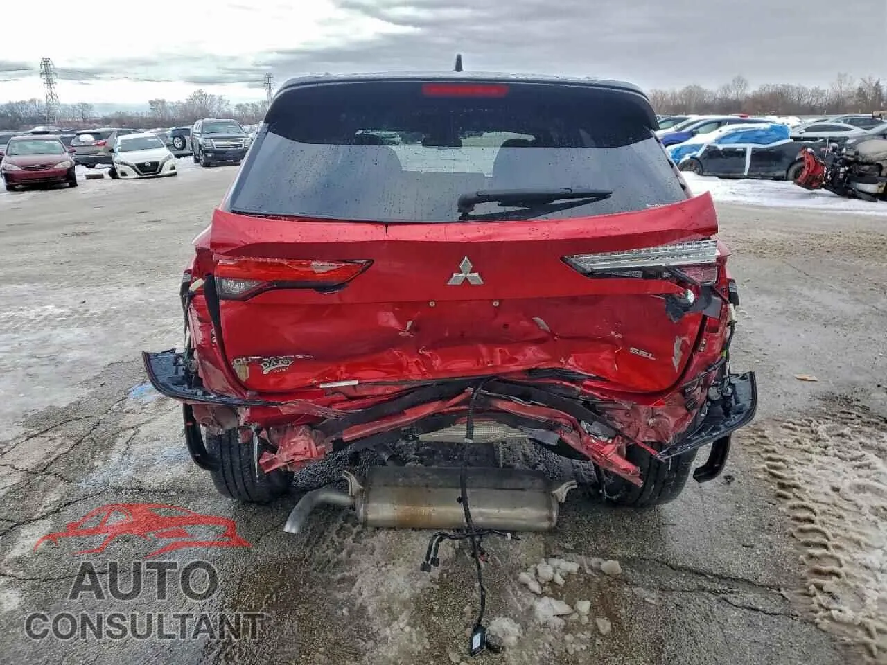2024 MITSUBISHI OUTLANDER Damaged VIN JA4J4WA80RZ055423 – engine bay
