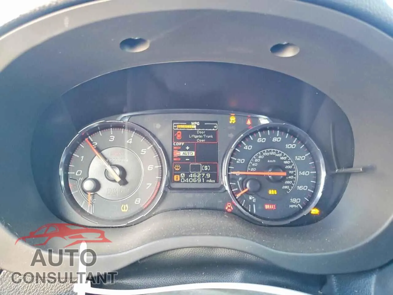 2021 SUBARU WRX Damaged VIN JF1VA2S65M9817276 – trunk area