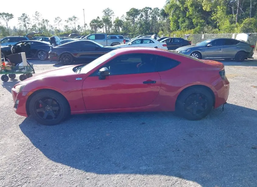 2013 TOYOTA Scion FR-S Used VIN JF1ZNAA16D2707822 – photo 17