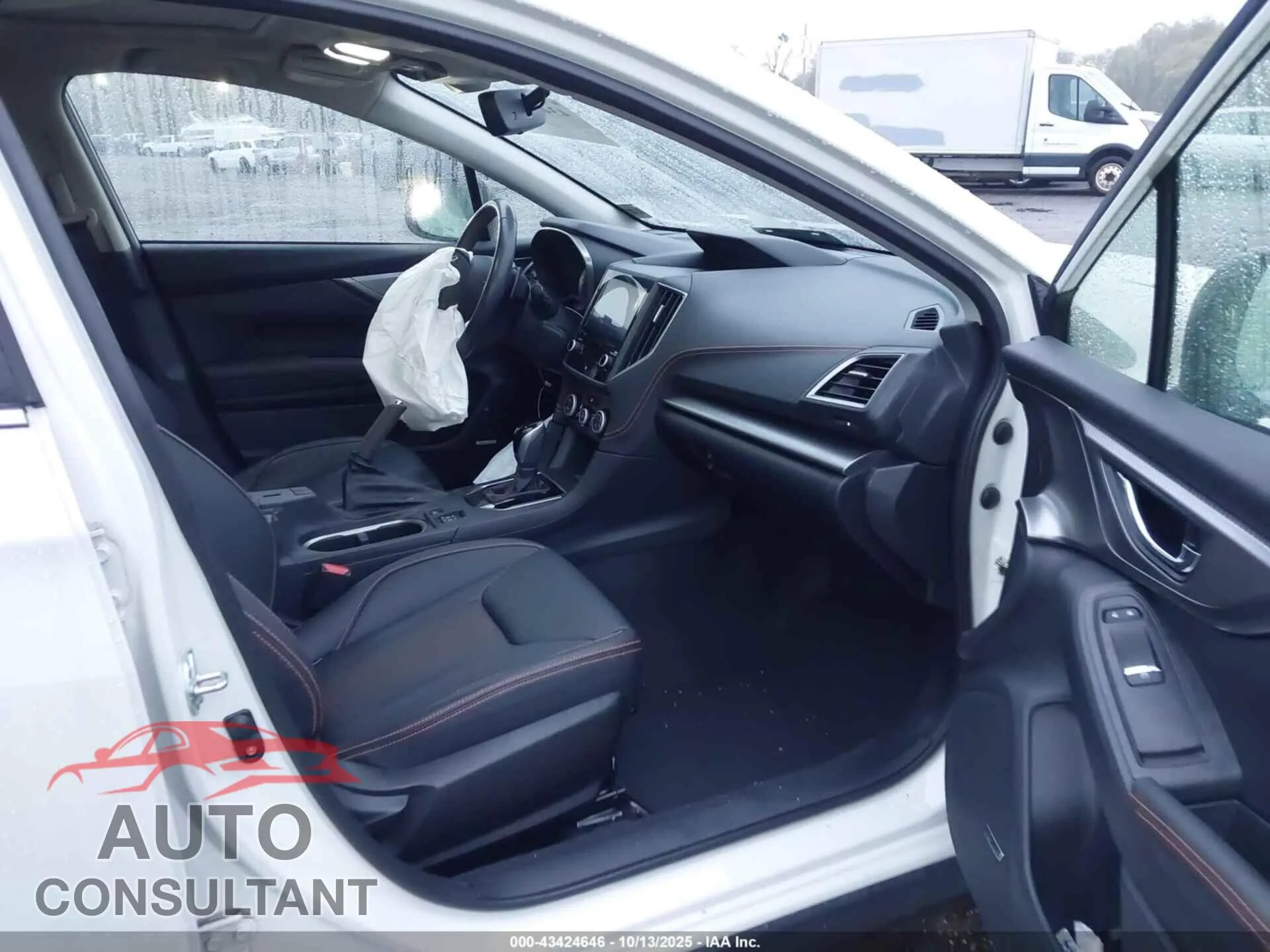 2022 SUBARU CROSSTREK Damaged VIN JF2GTHNC6N8283005 – interior seats