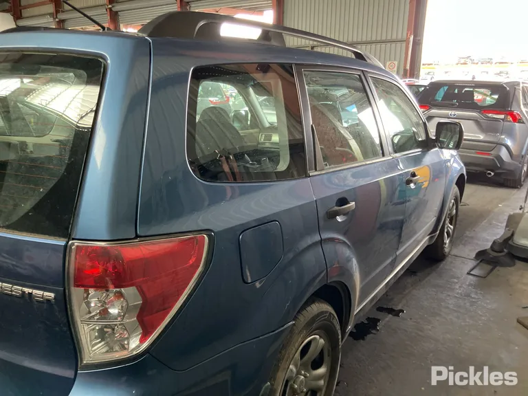 2010 Subaru Forester Used VIN JF2SH9KK4AG047604 – engine bay