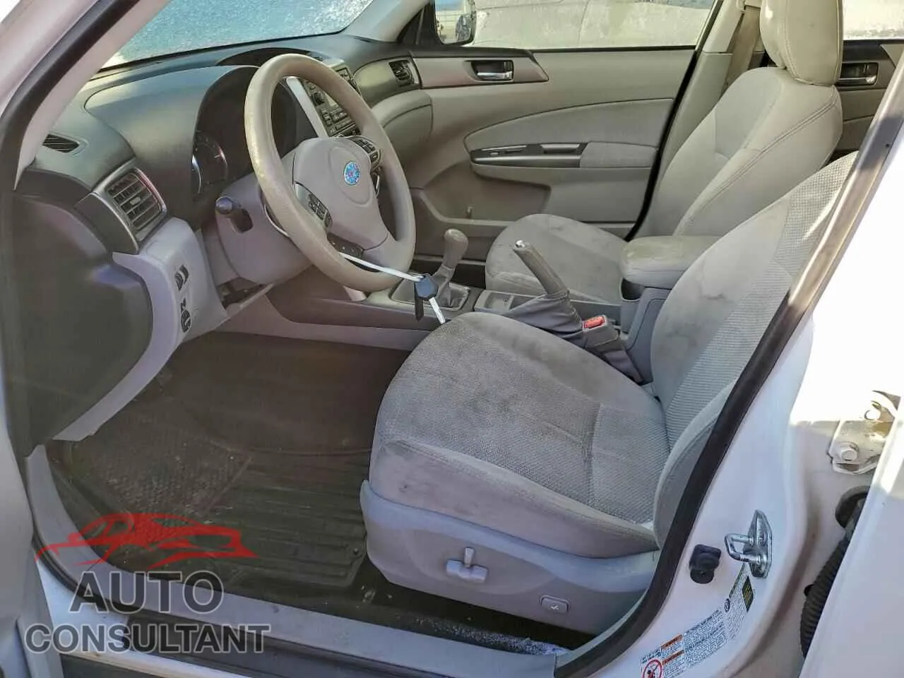 2011 SUBARU FORESTER Damaged VIN JF2SHADC9BG752805 – exterior detail