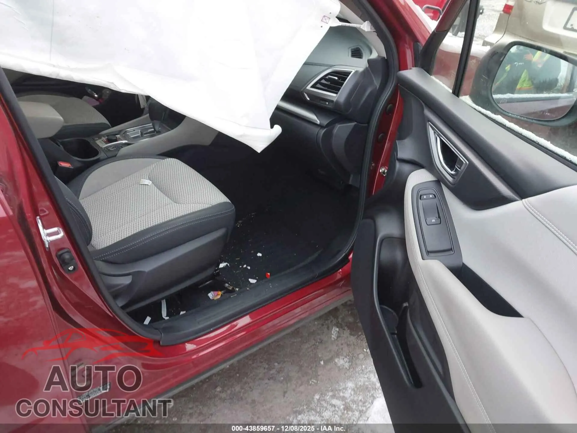 2023 SUBARU FORESTER Damaged VIN JF2SKAEC9PH514082 – interior seats 2023 SUBARU FORESTER Damaged VIN JF2SKAEC9PH514082 – interior seats