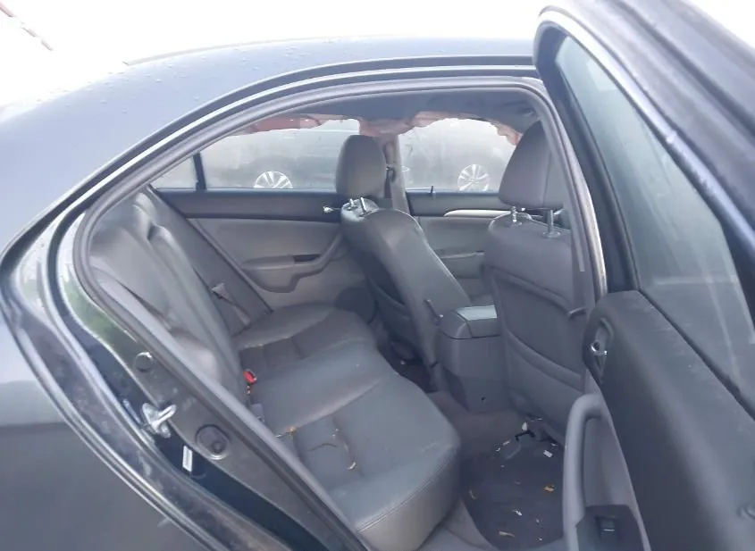 2004 ACURA TSX Used VIN JH4CL96884C024703 – rear exterior
