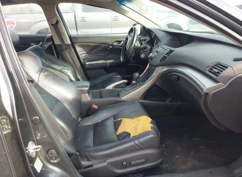 2009 ACURA TSX Used VIN JH4CU26629C026568 – rear exterior 2009 ACURA TSX Used VIN JH4CU26629C026568 – rear exterior