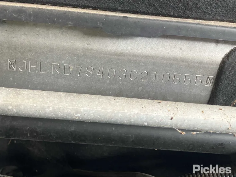 2003 Honda CR-V Damaged VIN JHLRD78403C210555 – photo 19 2003 Honda CR-V Damaged VIN JHLRD78403C210555 – photo 19