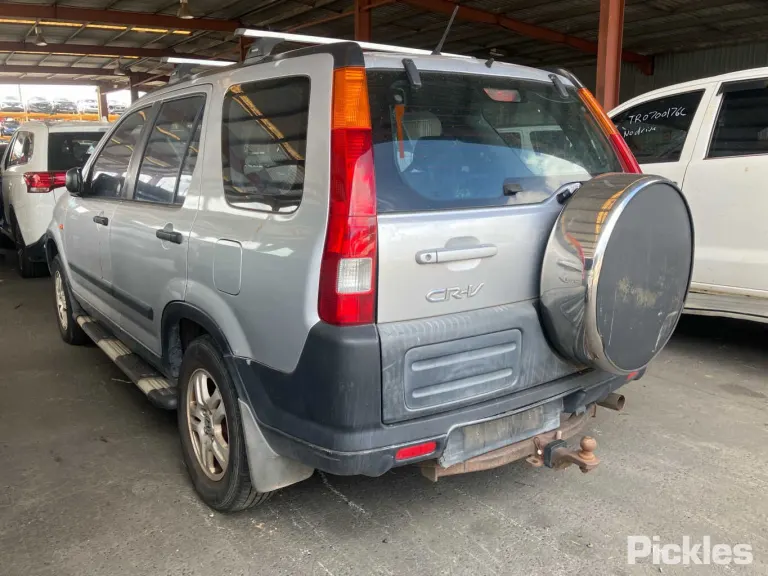 2003 Honda CR-V Damaged VIN JHLRD78403C210555 – photo 23 2003 Honda CR-V Damaged VIN JHLRD78403C210555 – photo 23