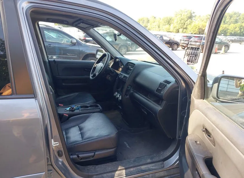 2005 Honda Cr-V Used VIN JHLRD78935C052965 – front exterior