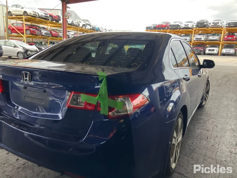 2010 Honda Accord Euro Used VIN JHMCU2680BC202395 – photo 11