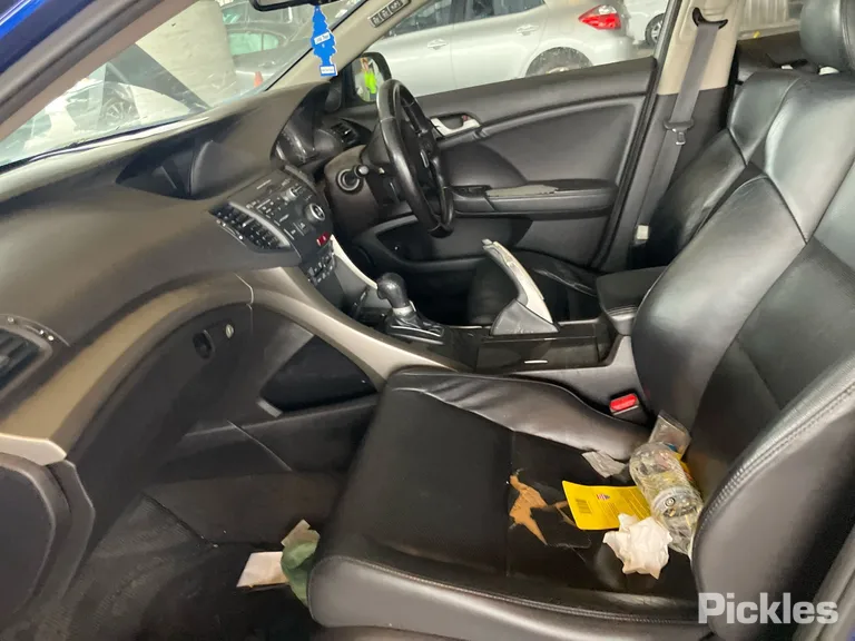 2010 Honda Accord Euro Used VIN JHMCU2680BC202395 – photo 26