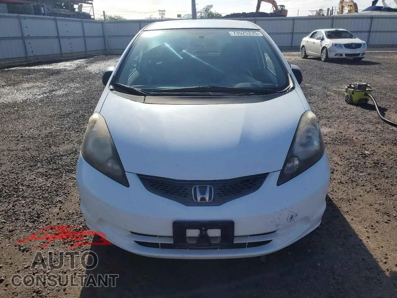 2009 HONDA FIT Damaged VIN JHMGE88239S067115 – interior seats