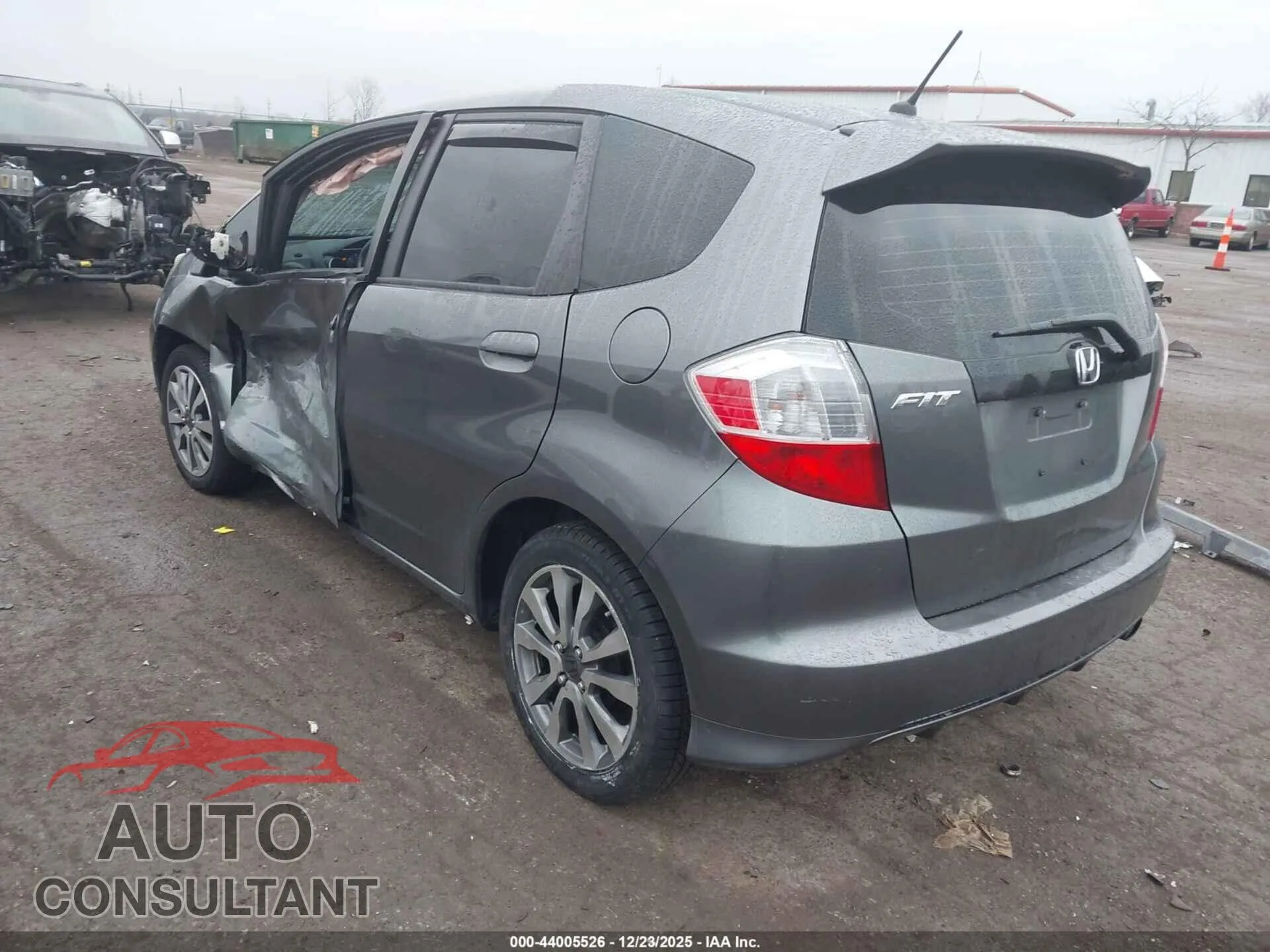 2012 HONDA FIT Damaged VIN JHMGE8G52CC016332 – side profile
