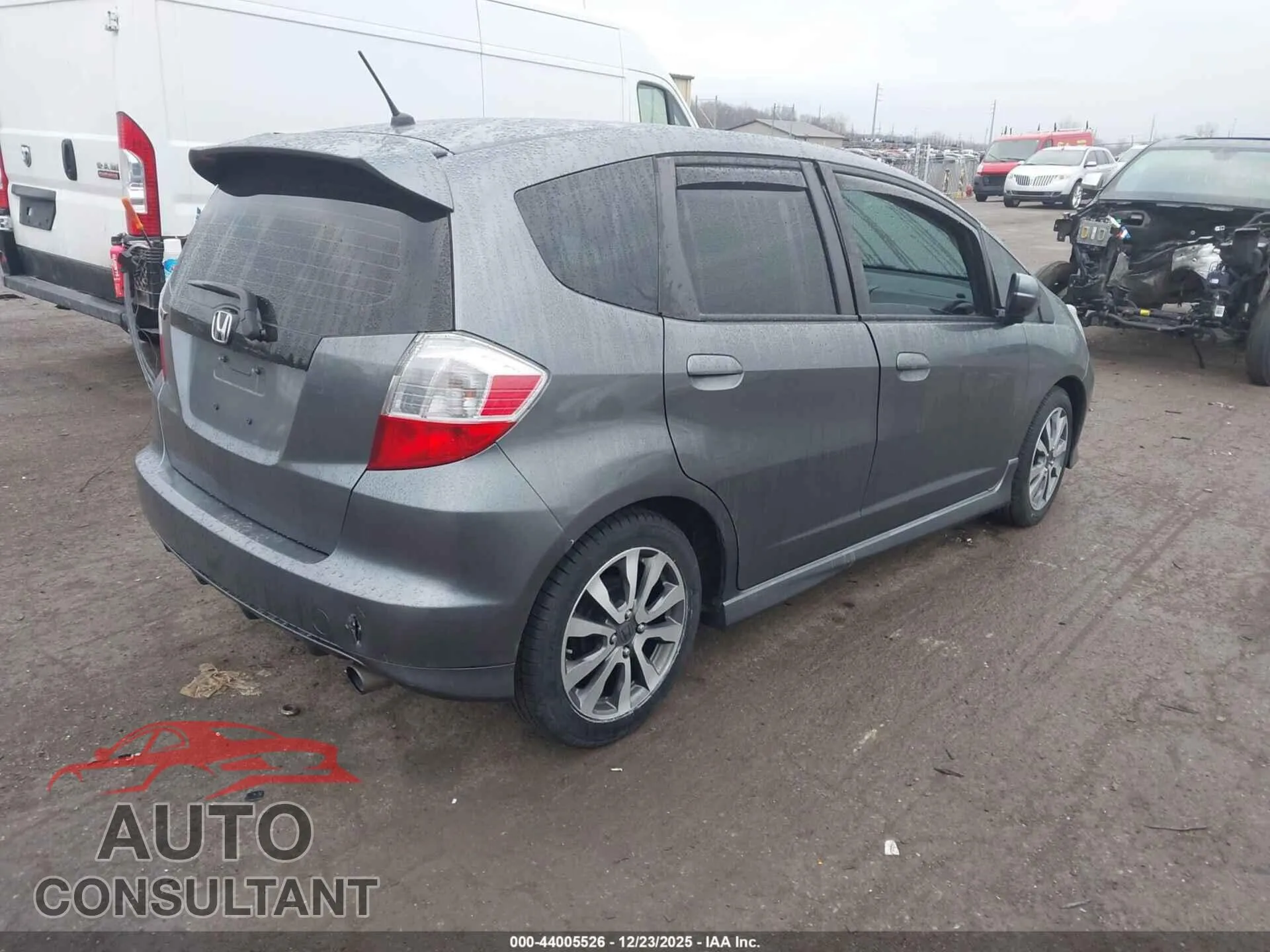 2012 HONDA FIT Damaged VIN JHMGE8G52CC016332 – dashboard