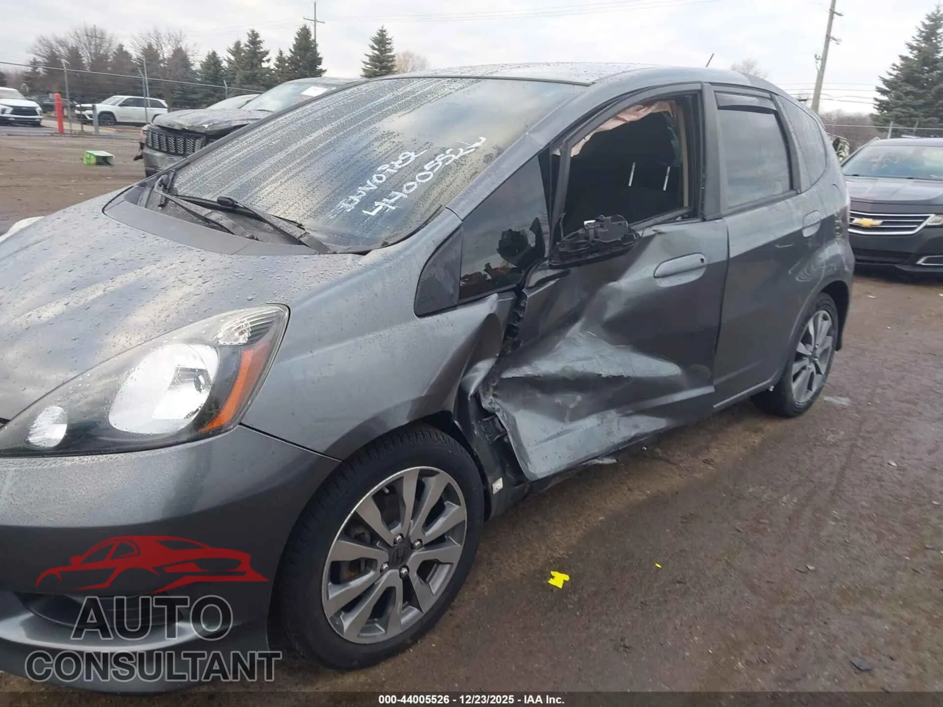 2012 HONDA FIT Damaged VIN JHMGE8G52CC016332 – engine bay