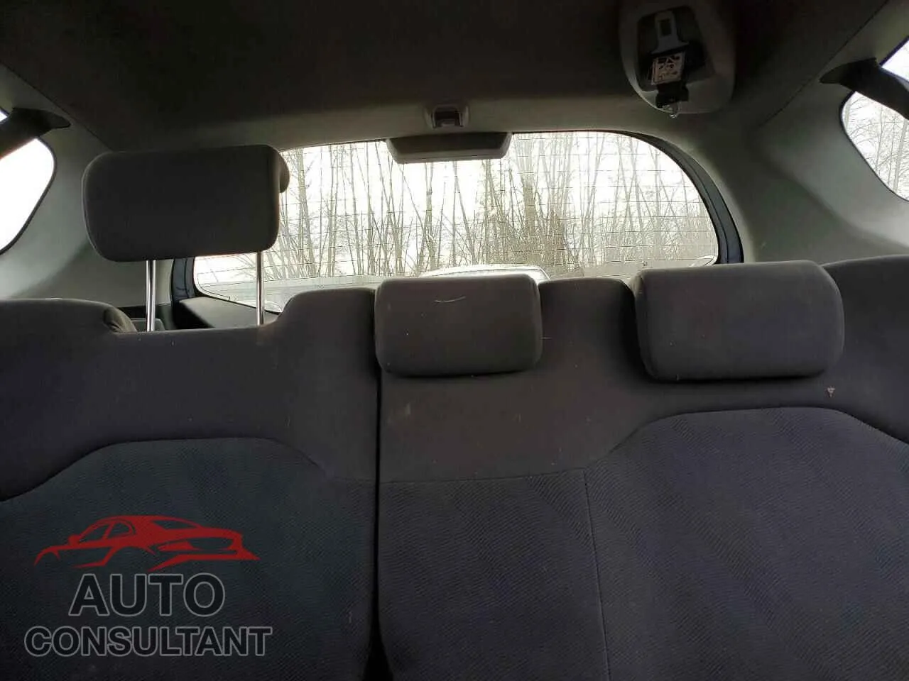 2010 HONDA FIT Damaged VIN JHMGE8H22AC007907 – odometer reading