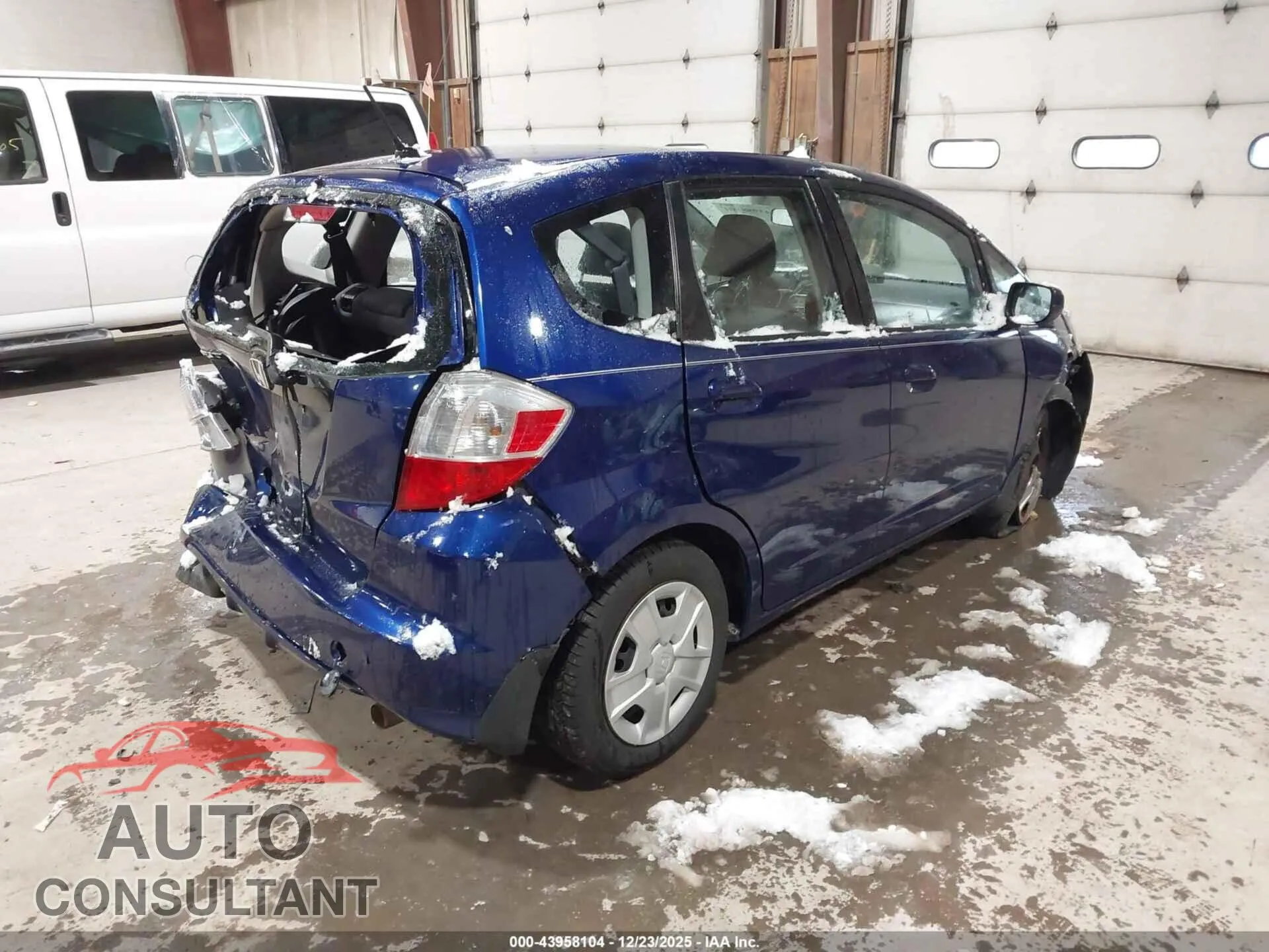 2012 HONDA FIT Damaged VIN JHMGE8H30CC026631 – dashboard