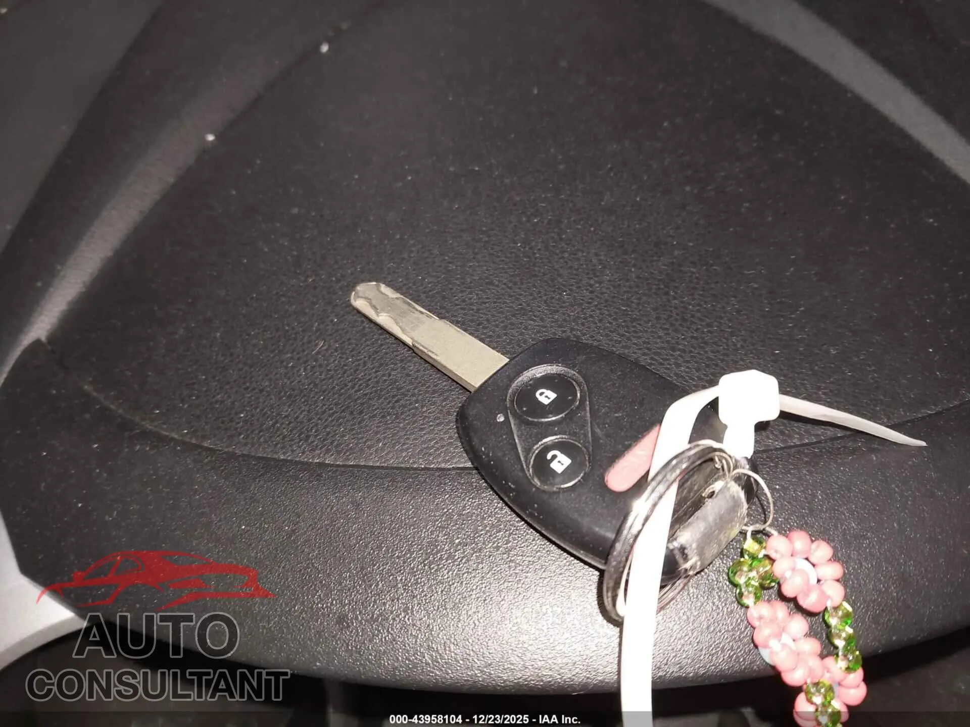 2012 HONDA FIT Damaged VIN JHMGE8H30CC026631 – photo 11