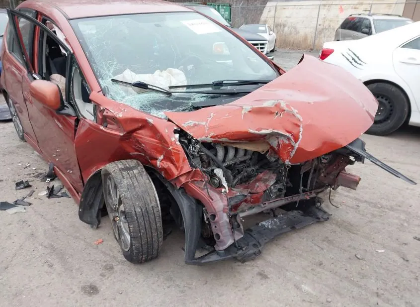 2012 HONDA Fit Used VIN JHMGE8H5XCC033300 – trunk area