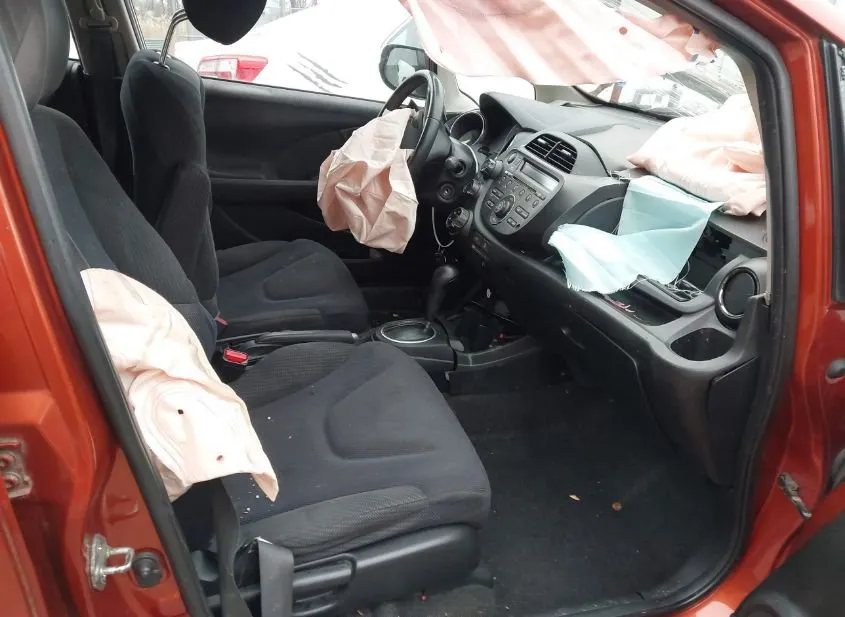 2012 HONDA Fit Used VIN JHMGE8H5XCC033300 – odometer reading