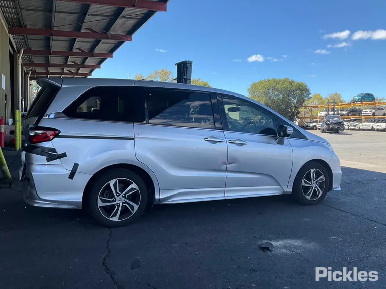 2017 Honda Odyssey VIN JHMRC1850HC202207