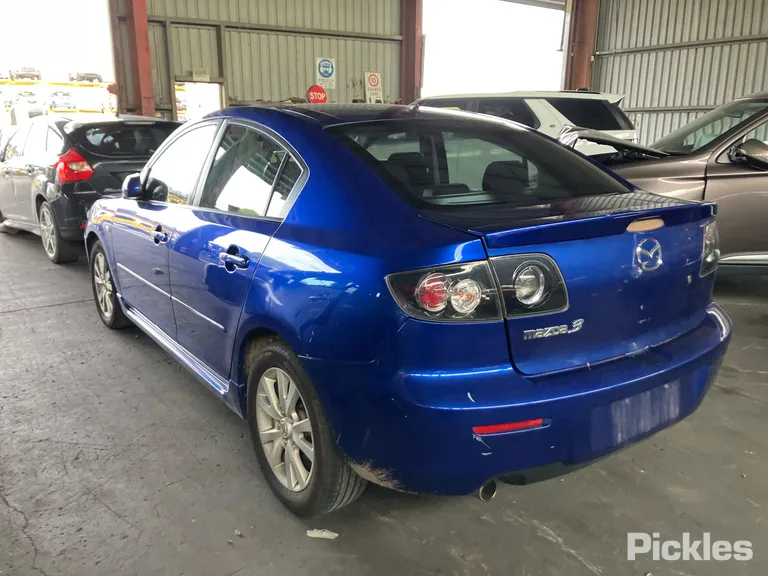 2006 Mazda 3 Used VIN JM0BK10F200326996 – rear exterior