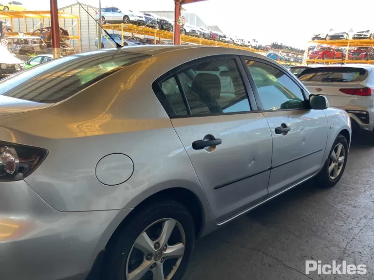 2008 Mazda 3 Damaged VIN JM0BK10F200460107 – photo 11