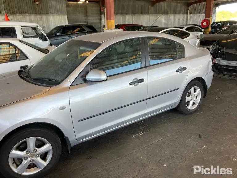 2008 Mazda 3 Damaged VIN JM0BK10F200460107 – photo 19