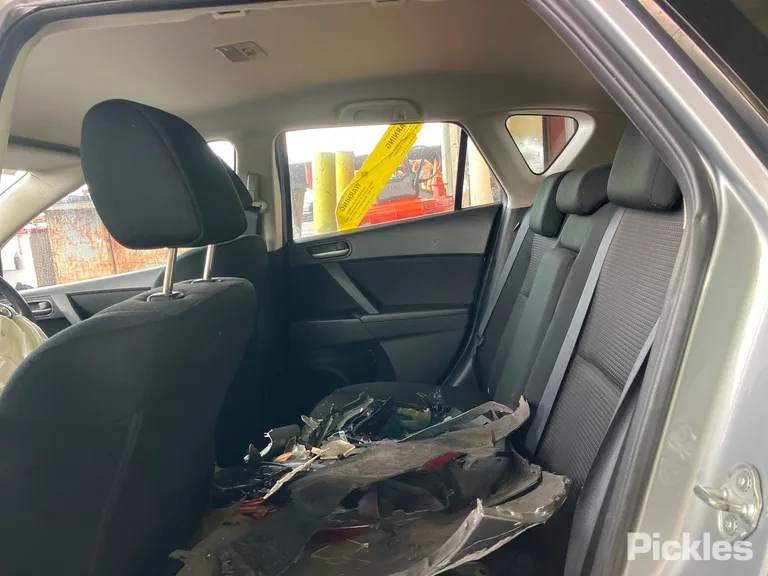 2012 Mazda 3 Used VIN JM0BL10F200334526 – interior seats