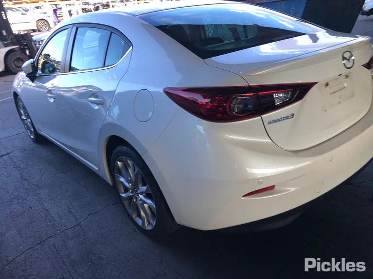 2015 Mazda 3 Used VIN JM0BM523810169044 – photo 17
