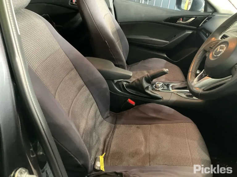2015 Mazda 3 Damaged VIN JM0BM547810180127 – photo 24