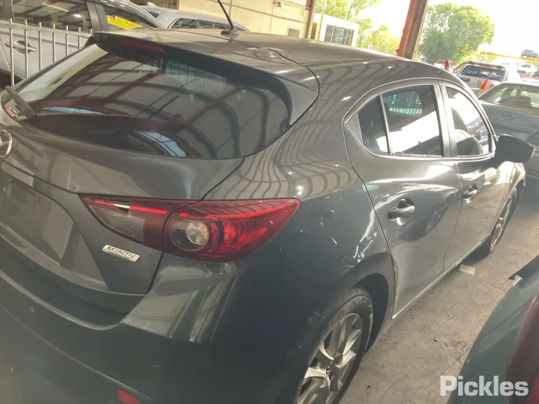 2015 Mazda 3 Damaged VIN JM0BM547810180127 – photo 25