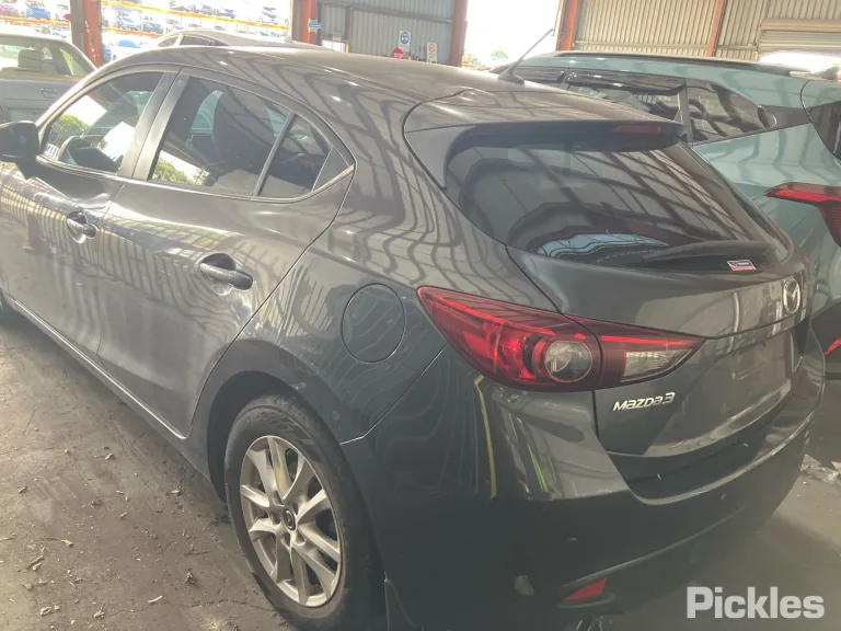 2015 Mazda 3 Damaged VIN JM0BM547810180127 – photo 31