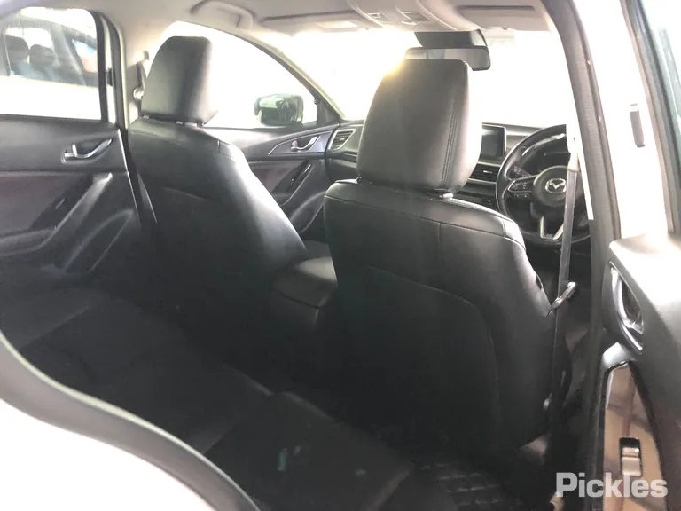 2017 Mazda 3 Used VIN JM0BN543610176509 – photo 27